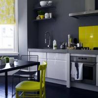 6 kietas ir elegantiškas spalvų deriniai virtuvės baldų, sienų ir grindų Jūsų virtuvėje.