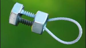 Kaip nustatyti įtrūkusia metalo kabelis - apklausos metodas
