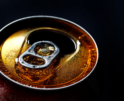10 įdomių savybės Coca-Cola. Jei plaukai supilkite gėrimą, kad bus