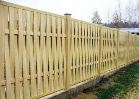 Pinti tvora pagaminta iš lentų su savo rankas: pigiausias variantas tvora